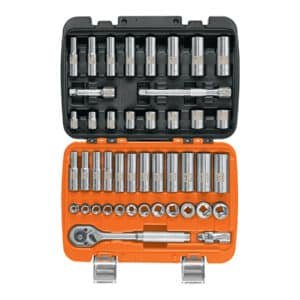 102410 - Juego de 45 herramientas cuadro 3/8" std y mm para mecánico