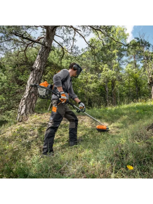 235-3 FS 235 R | Desmalezadora a gasolina STIHL